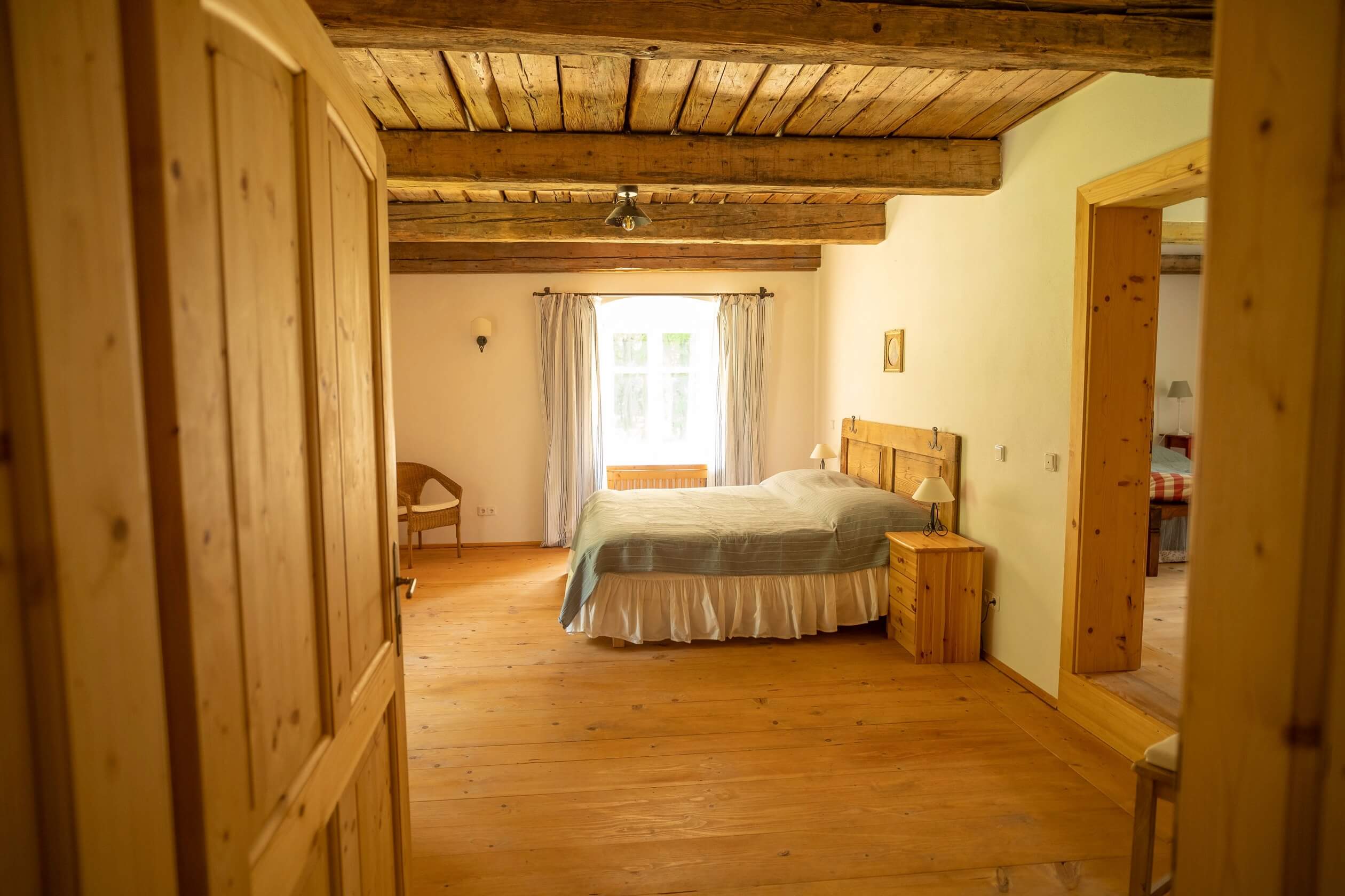 Doppelbett-Schlafzimmer-Ferienhaus-Waldviertel